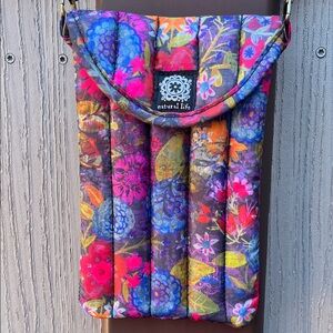🌺 Natural Life Puffy Crossbody Phone Pouch